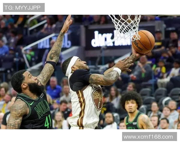 勇士与鹈鹕激战四月末季后赛争夺战精彩回顾与分析